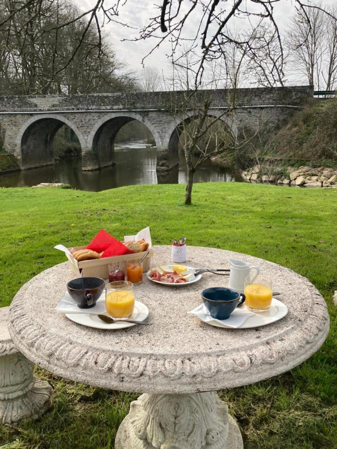 Saint-Aubin-des-Landes Le Moulin De Bretigneul B&B 외부 사진